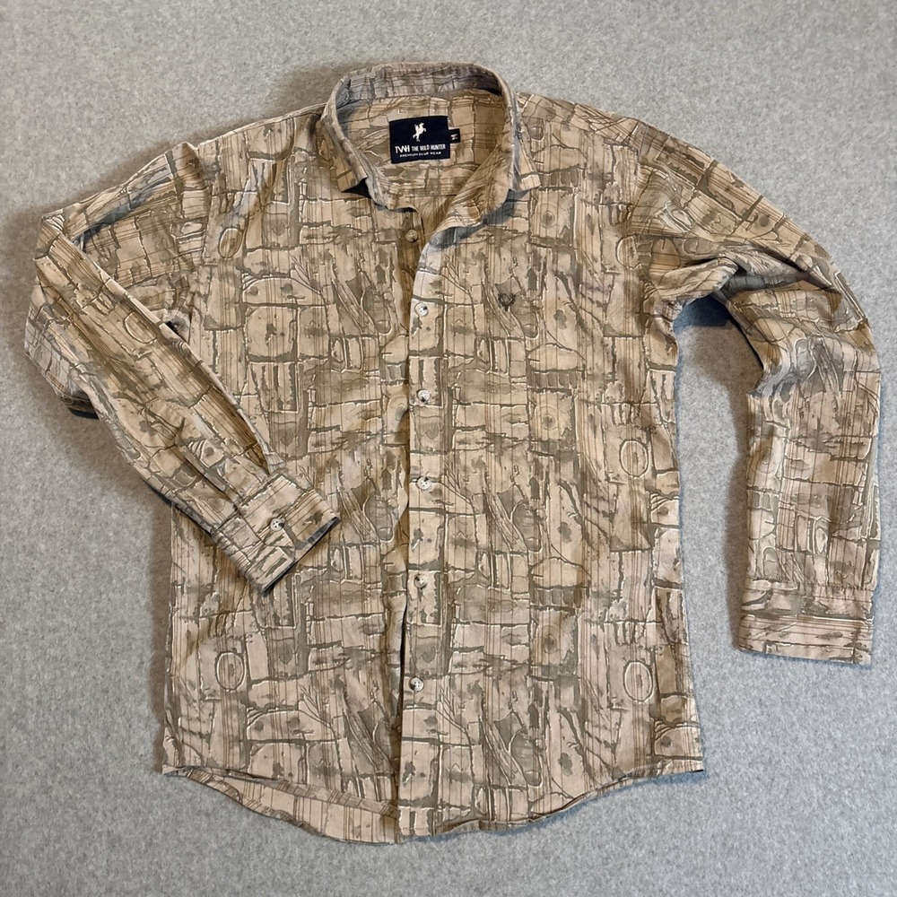 The Wild Hunter Sz M Camo Style Button Up Long Sleeve Very Good Cond Womens